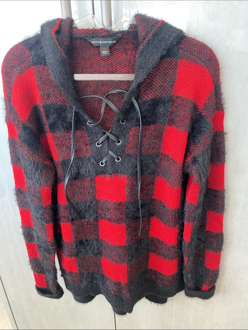 Rock & Republic Red and Black Buffalo-Check V-Neck Hooded Sweater size XS